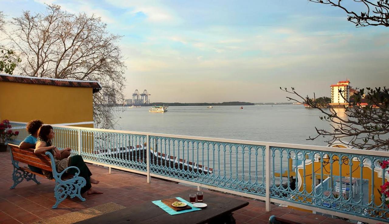 Bloom Boutique Waterfront Fort Kochi Exterior photo